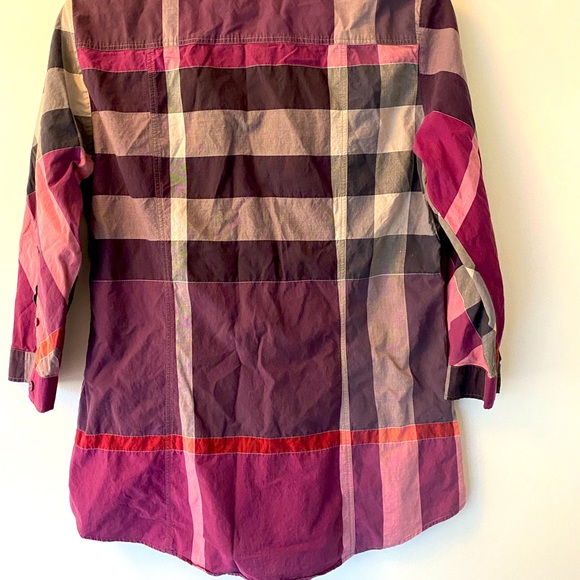 Authentic Burberry Classic Shirt - Picture 2 of 3